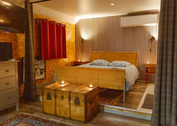 Magnifique Peniche Cosy Et Spacieuse A Toulouse